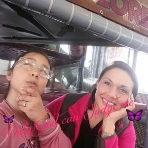 Meet your Posher, Dena